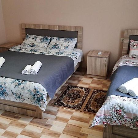קוטאיסי Hotel Central מראה חיצוני תמונה